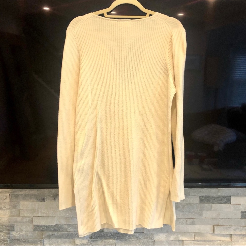 NWOT ANTHROPOLOGIE CREAM V-NECK TUNIC SIZE L - Picture 2 of 5